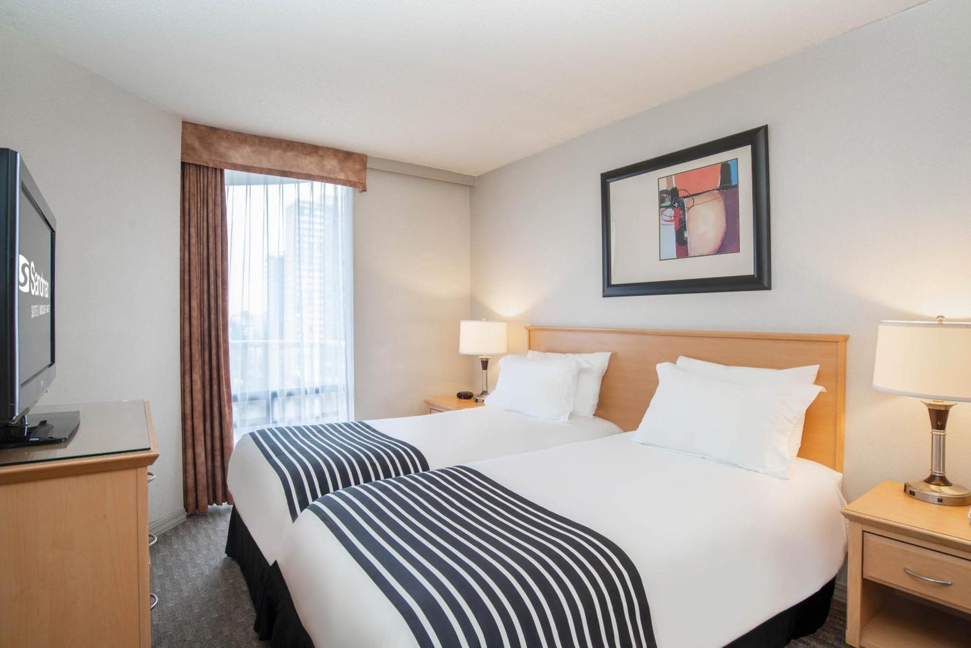 Sandman Suites Vancouver On Davie Экстерьер фото