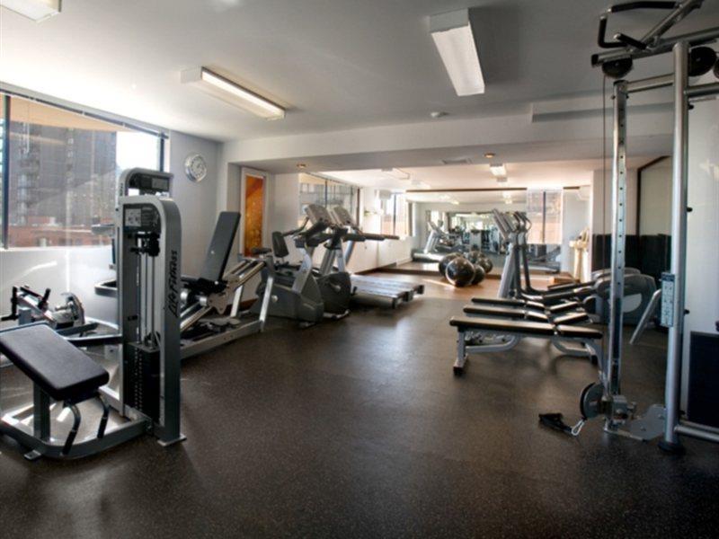 Sandman Suites Vancouver On Davie Экстерьер фото